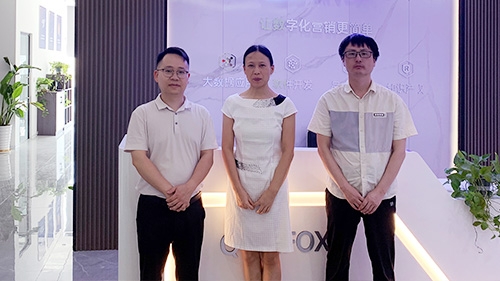 铜仁职业技术大学信息工程学院程丽红博士到黔狐科技开展技术交流